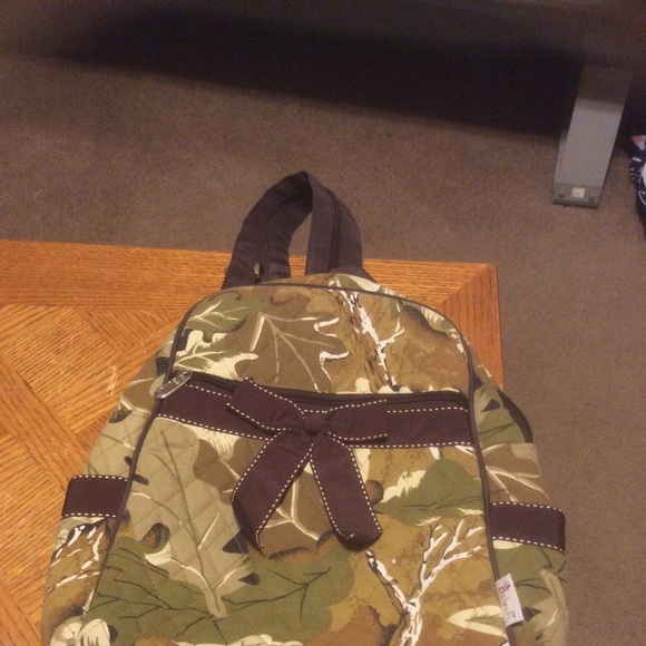 Belvah camoflauge quilted back pack - Picture 11 of 12